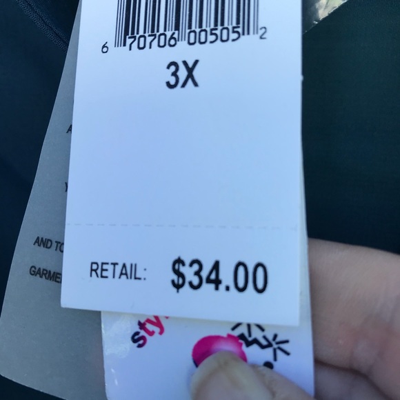 Dress shirt - Picture 2 of 2